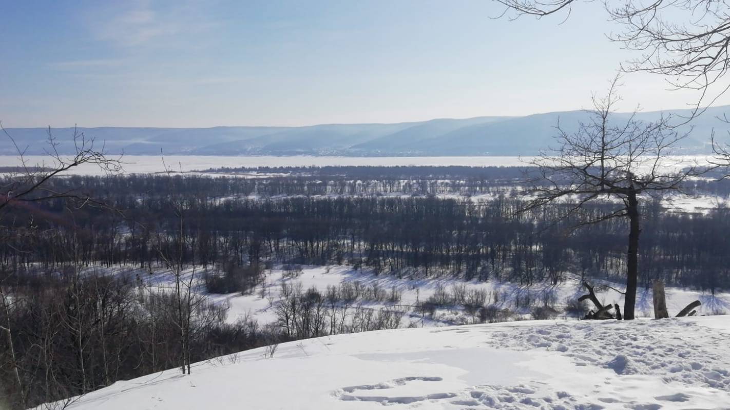 п. Прибрежный, Самарская область (внизу площадка Грушинского фестиваля)