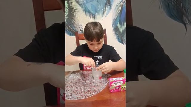Видео WhatsApp 2025-03-03 в 22.20.02_cdd1675d