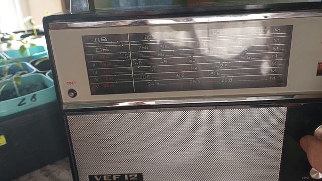 Очередная планка ФМ на "ВЭФ" из-70-х.  Качественный прием на 87,5-108,5 мгц.