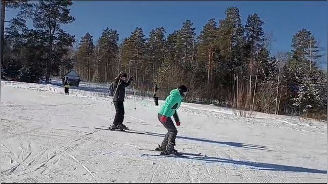 Учимся кататься на лыжах