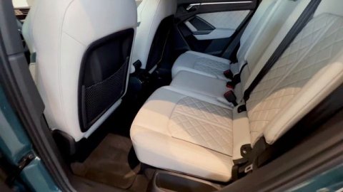 Новинка AUDI Q3 Sportbak в шикарном цвете