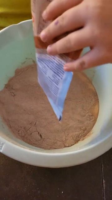 шоколадный крем со сгущёнкой)))