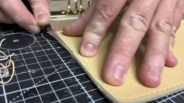Изготовление обложки из кожи для ежедневника