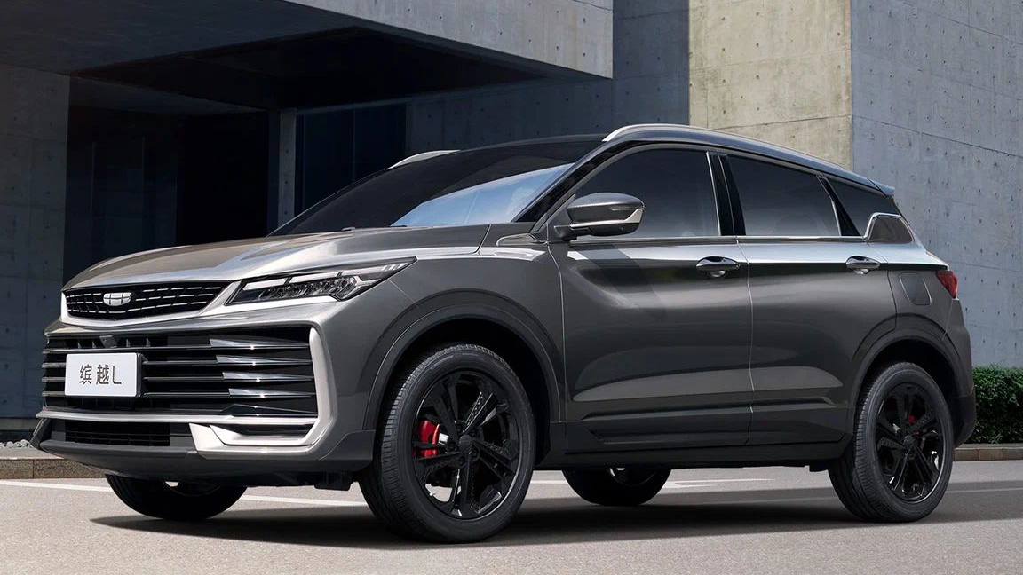 Рейсталйинг Geely Colray 2025 планируют выпустить в марте: цена упадет, от ряда опций откажутся