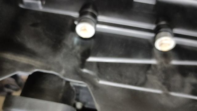 m57n2 306d3 клапанная крышка 08