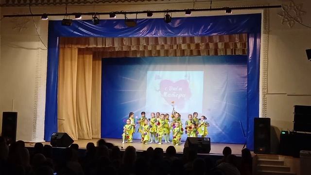 «Пусть всегда будет мама»