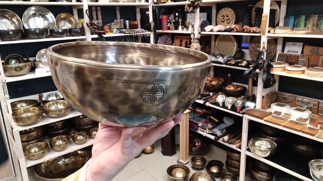 Кованая поющая чаша Full Moon antique толстостенная ( 24 см, нота: Фа #, 174 Гц ) / shamanic.moscow