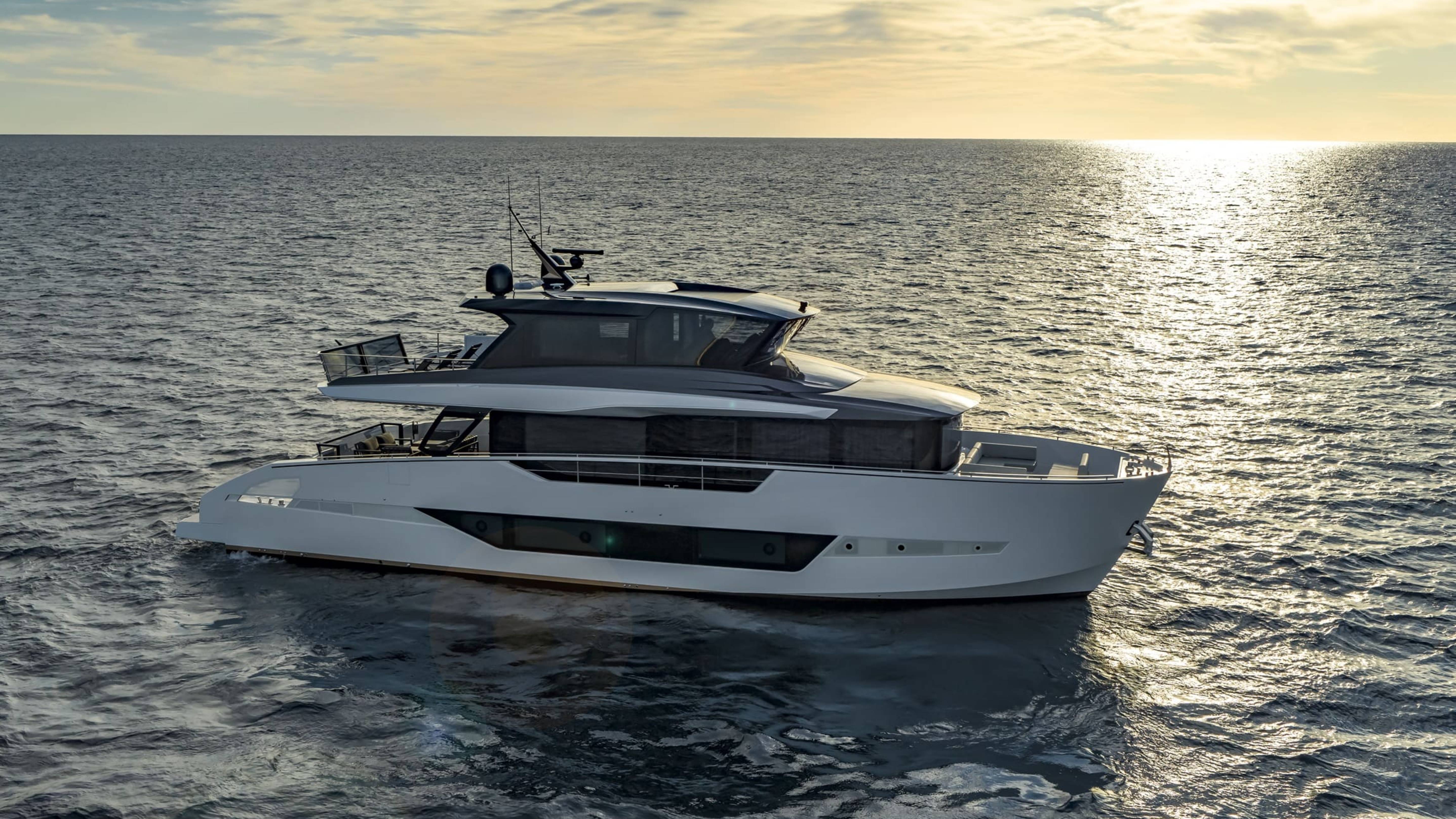 Astondoa AX8 yacht