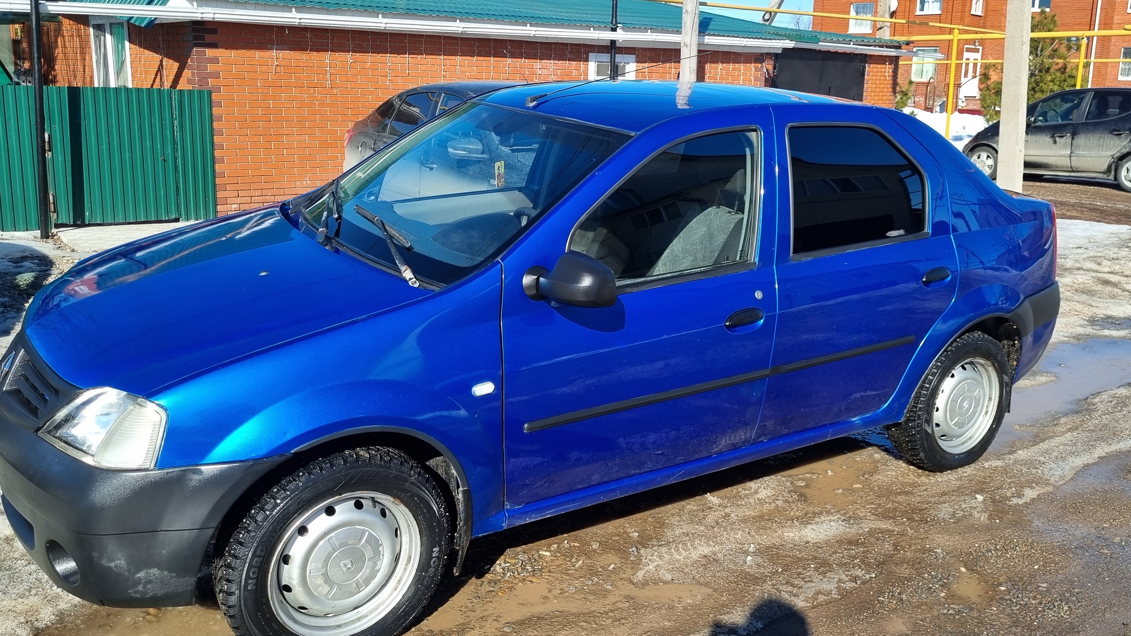Renault Logan 2008г 1.6