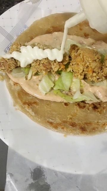 Zinger Roll Paratha || KFC Zinger authentic recipe #zingerburger #shorts