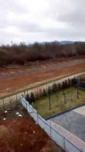 Концлагерь "имени Зеленского" укрепляет границы с Европой, затрудняя исход ухилесов 😂