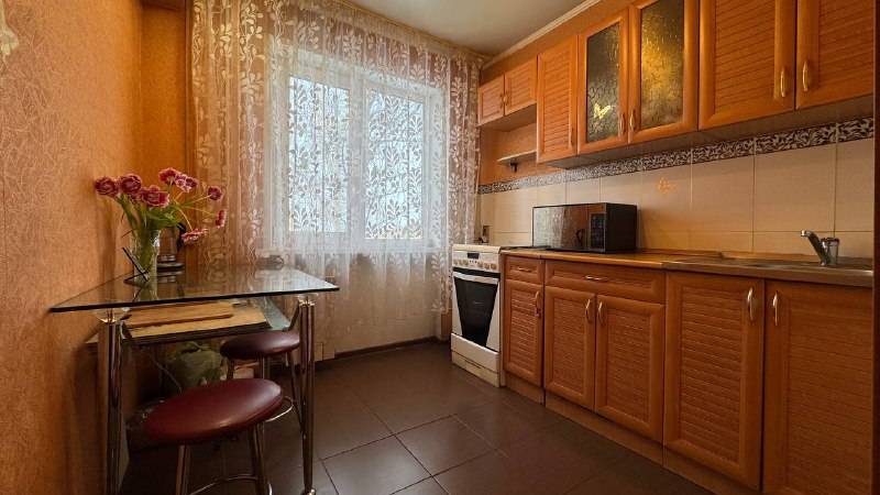 Продам  трехкомнатную квартиру в Красноярске