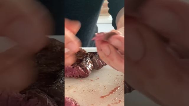 How to Cut Steak Against the Grain