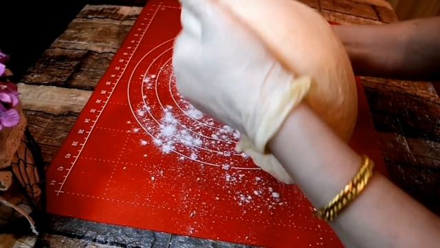 خبز السمسم. فطائر السمسم التركيه بعجينه وطعم عالمي Sesame Bread with cheese filling