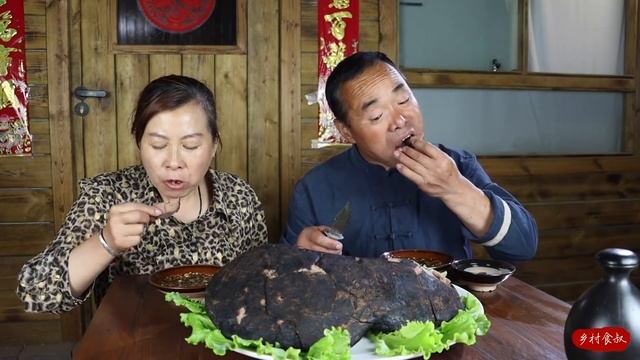 绝嫩，都说牛肝要用锅底抹黑才好吃，30块整一颗来烧
