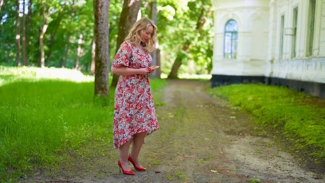 ДЕВУШКА КРАСОТКА / MILF