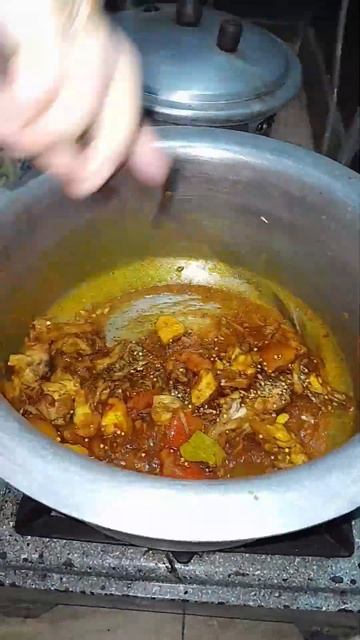 Sada rceip gar sa saday maslay sa taiyara  kiya chicken pulao🐔🐔#trending#azamreyan