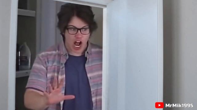 IDubbbz is tired of Trumpet Meme and 10 hr reuploads [Greenscreen Meme Compilation]