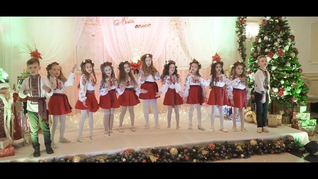 Ансамбль "Цьомчики" - "Пісенька про пампушок"