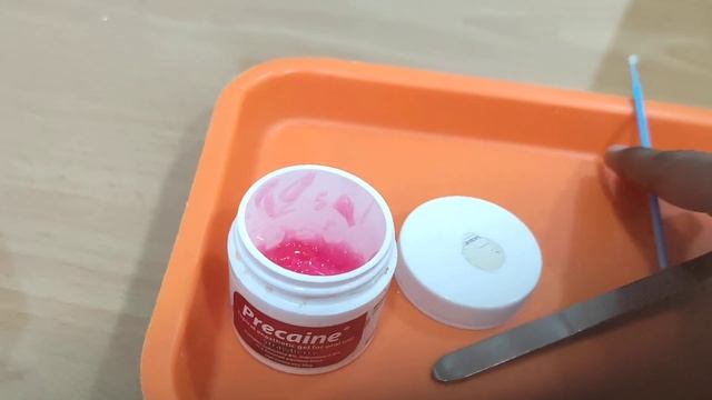 Gums mai jab blood a jye ya cut lag  jye to es Precaine gel ka use kre