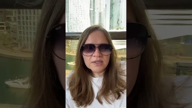 Бежевые мамы? Что это за тренд в России? / Комментирует Анастасия Валуева #психология