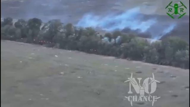 Дрон со сбросом огнесмеси