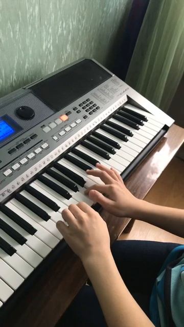 Произведение серенькая кошечка
