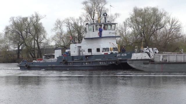 Буксир-толкач РТ-428 с баржей ВД-1264