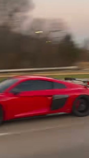 Audi RS8 2021 - On the street