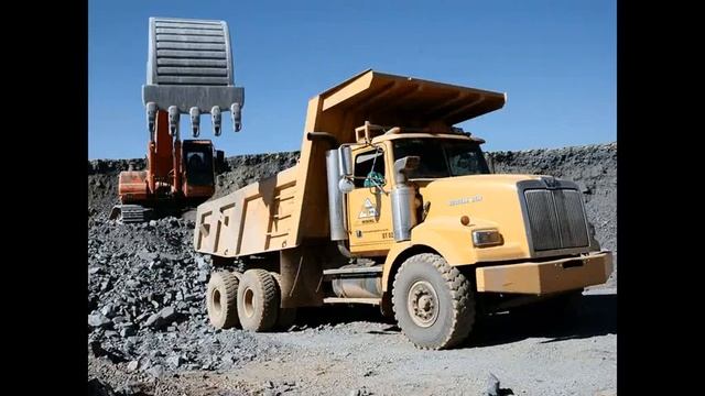 Western Star 4964 SX 6x4 Dump Truck