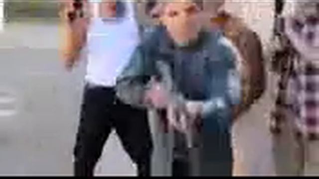Зомби зажигает вот угар