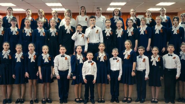 "Мгновения" муз. М.Таривердиева сл.Р.Рождественского Хор МАУ ДО"Детская музыкальная школа №57"