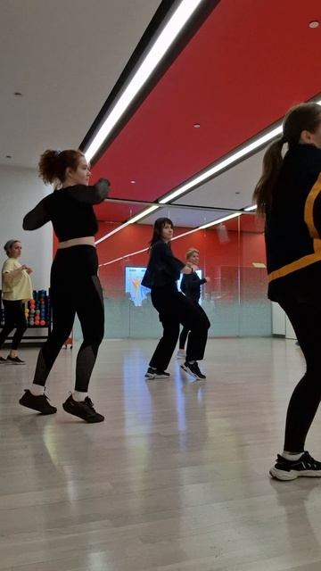 Dance Mix Она так хороша