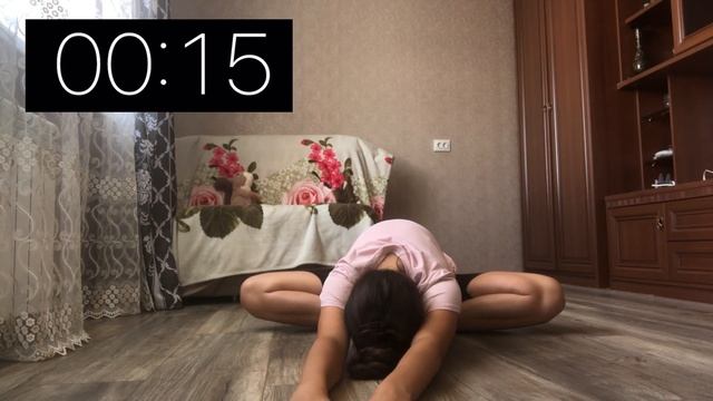 Как сесть на поперечный шпагат// садимся на шпагат за 10 мин.