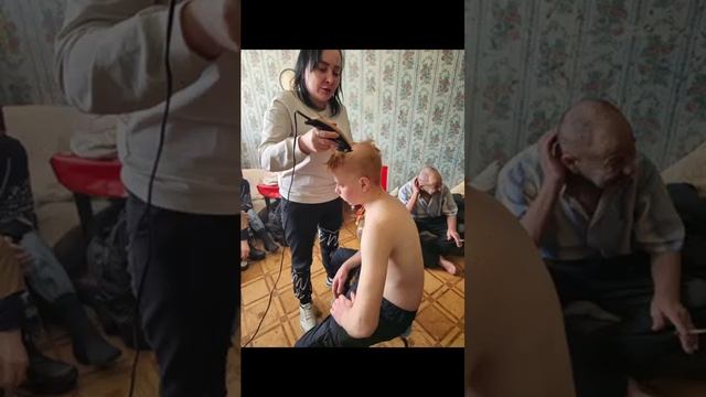 НА РАЙОНЕ ИХ КАЖДЫЙ ЗНАЕТ / (18+)