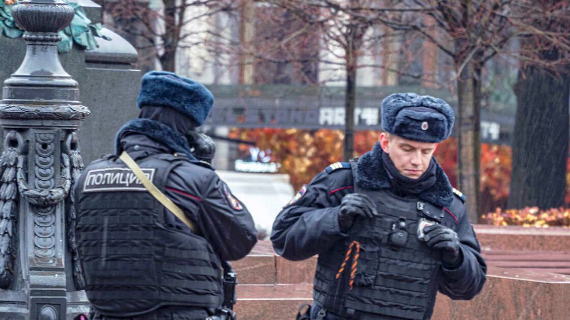 Пятикратного чемпиона РФ по хоккею задержали за онанизм в центре Москвы