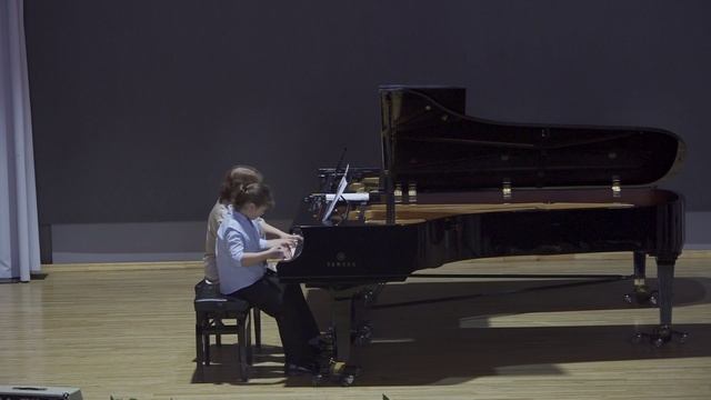 Осипенко Екатерина, Чумак А.А.  Н. Агафонников "Русский танец"
С. Баневич "Северное сияние"