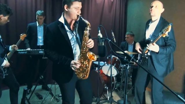 Копия видео "Chicago band  - Cake by the ocean"