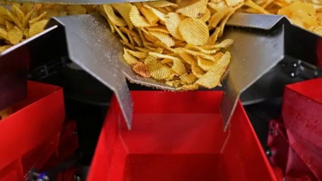 Хрустный мотив: в России предлагают ввести акциз на чипсы.