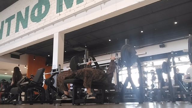 Жим штанги лёжа, переход на 105 кг
