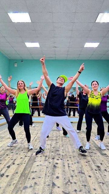 🔥При каждом шаге, при каждом ритме мы оставляем за пределами зала все заботы и невзгоды. ЗУМБА!