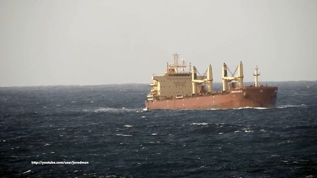 A CORUNA PILOTS boarding bulk carrier MENOMONEE