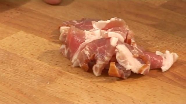 Теплый салат из куриной печени