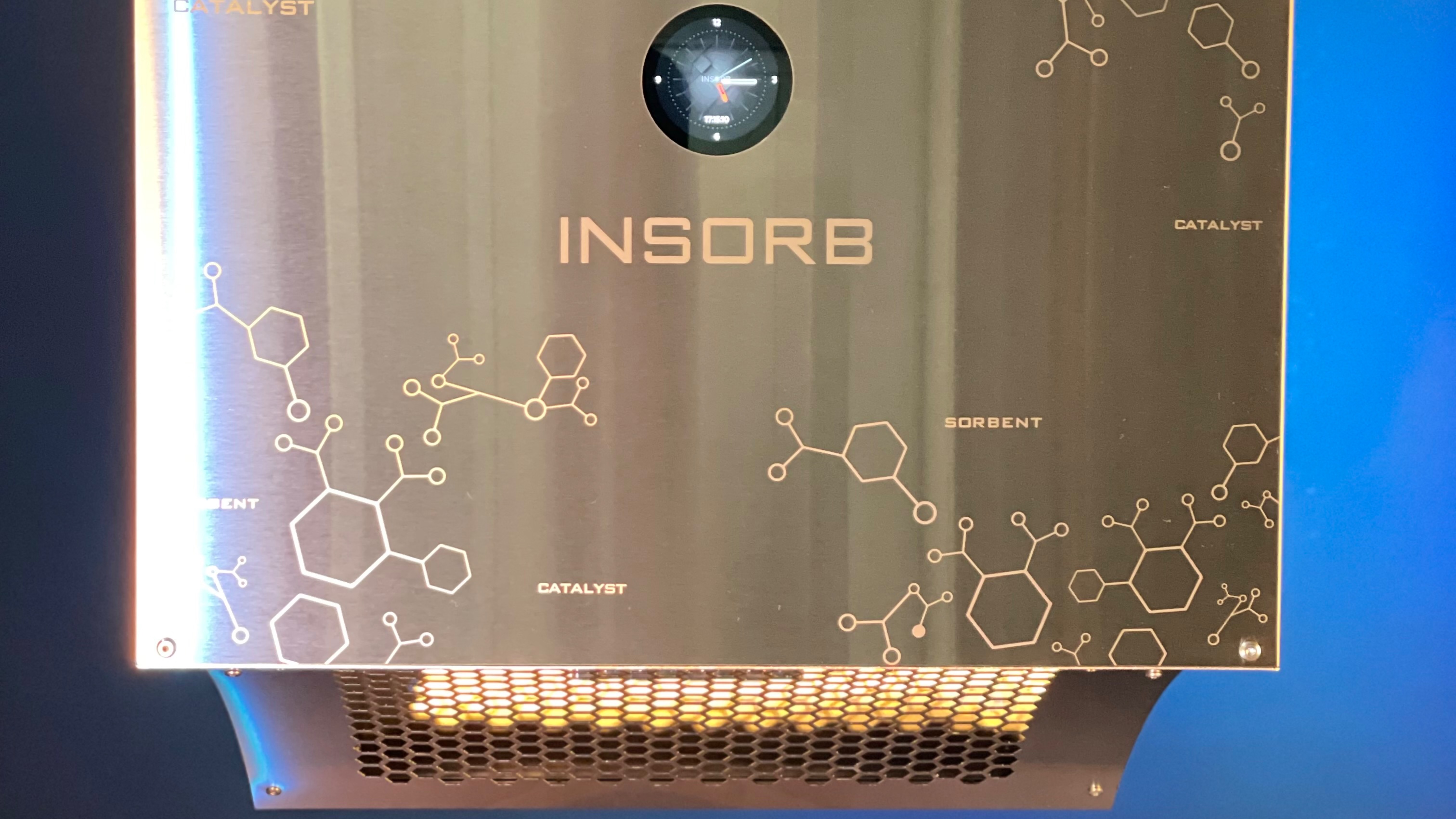 Топовый вытяжной зонт для небольшого кафе и ресторана