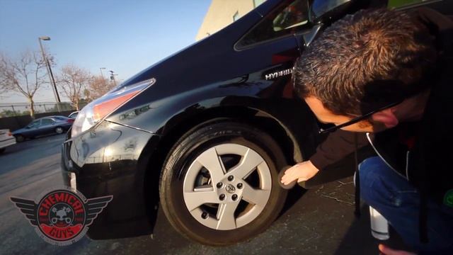 How To: Tire Gel Application - Chemical Guys New Look Trim Gel