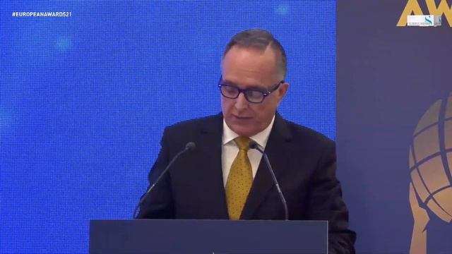 El Dr. Antonio Mora del Río recibe el European Award in Medicine en la categoría Sports Medicine