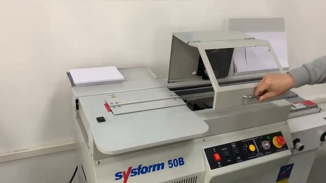 50B Perfect Binder Book Binder A4 2 36 Inch Binding Capacity With Side Glue Device