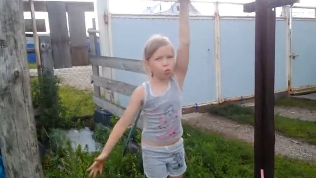 Как сесть на шпагат.