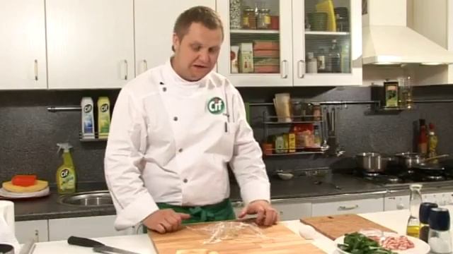 Тар-тар из лосося с яйцом-пашот