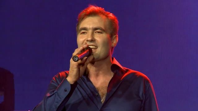 Роберт Гальцев. "Она любила целоваться". 2019 г. г.Санкт-Петербург.